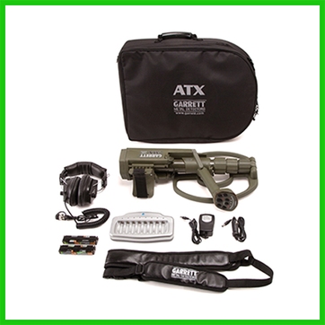 На фото комплектация Garrett ATX: металлоискатель, катушка 10х12", наушники Garrett MS-2, GTI PROformance, рюкзак, инструкция, DVD, 8 батареек.