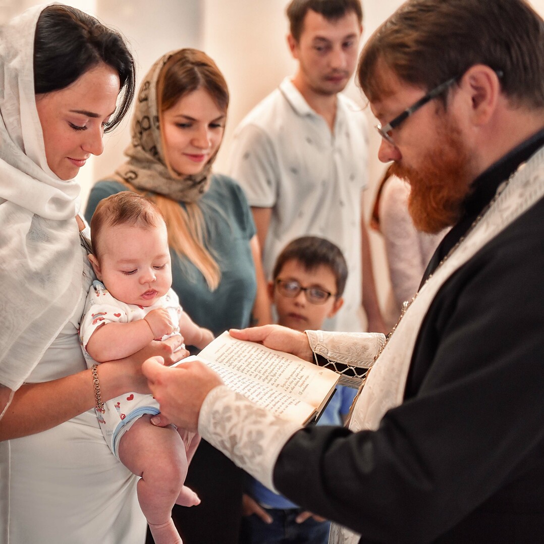 крещение детей в церкви