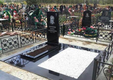 Картинка 2 Благоустройство могил в Новокузнецке