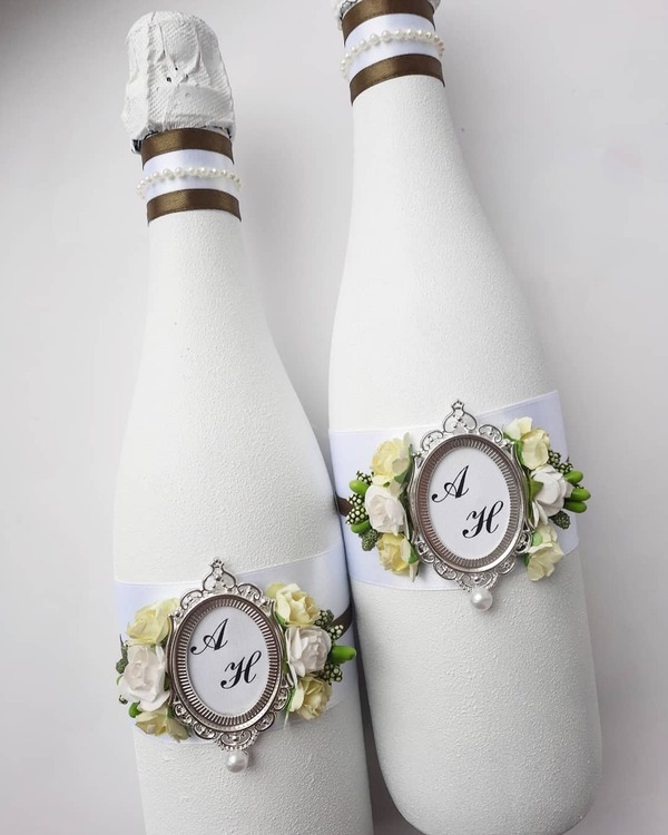 Оформление свадебных бутылок: долой наклейки, этикетки и наряды.