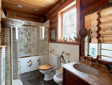 Отделка ванной комнаты в доме из оцилиндрованного бревна