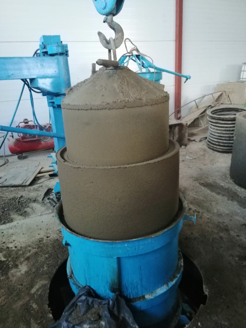 Бетонное кольцо для колодцев, септика и канализации купить в Минске цены