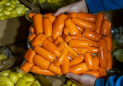 Очищенная морковь в вакуумной упаковке