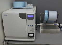 Аппарат для стерилизации инструментов при высоком давлении и температуре