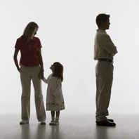 Юридические услуги по лишению родительских прав - Компания Защитник