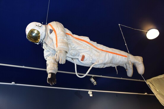 Космонавт в музее