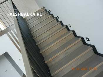  Монтаж лестницы из лиственницы и реечной перегородки
