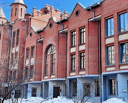 Жилой комплекс ЩЕТИНКИНА, 32 - это элитный кирпичный дом с двух, трех уровневыми квартирами