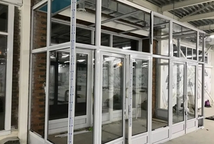 Изготовление и монтаж входных групп и навесов