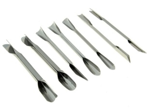 Набор ножей для создания украшений из фруктов как творческий подарок на юбилей