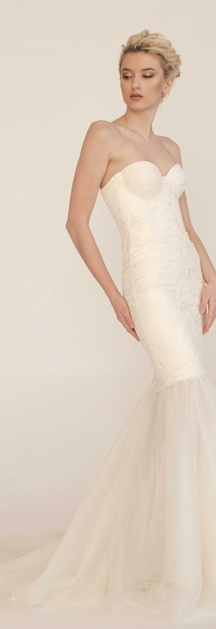 Пошив платья свадебного белого на корсете на заказ по меркам