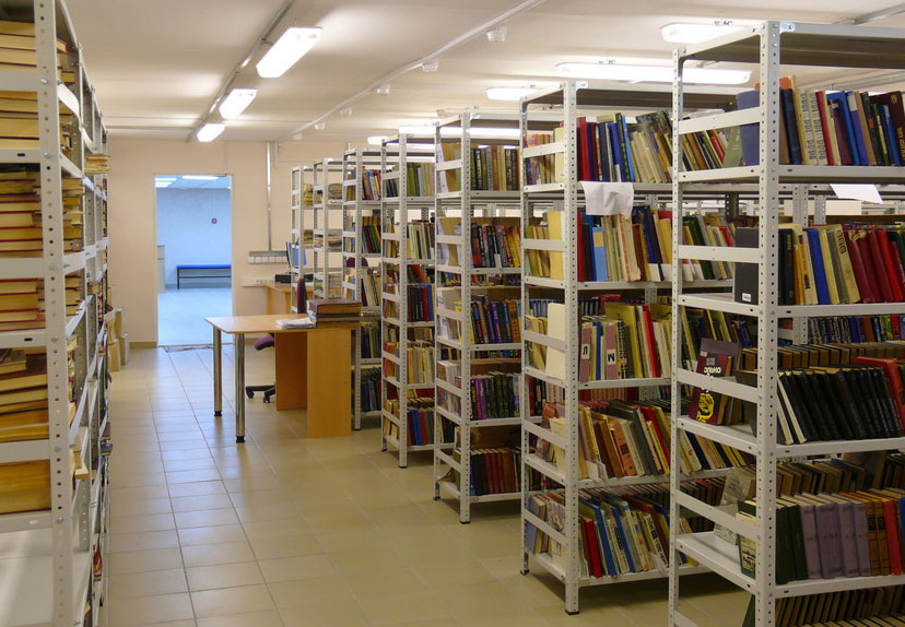 Архивный стеллаж в библиотеку