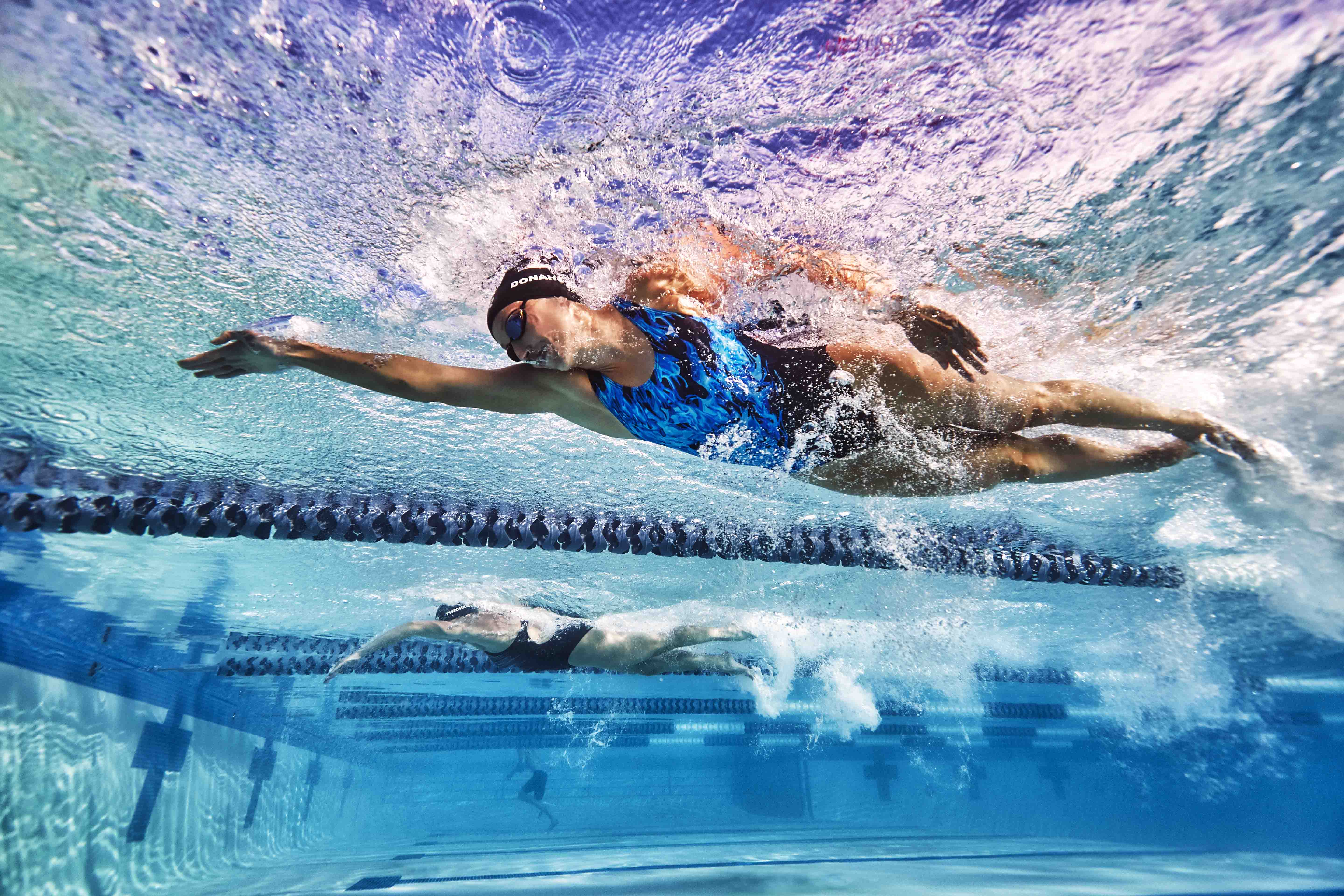 Can he swimming. Плавание (спорт). Плавание вид спорта. Красивый спортивный бассейн. Спортсмены в бассейне.