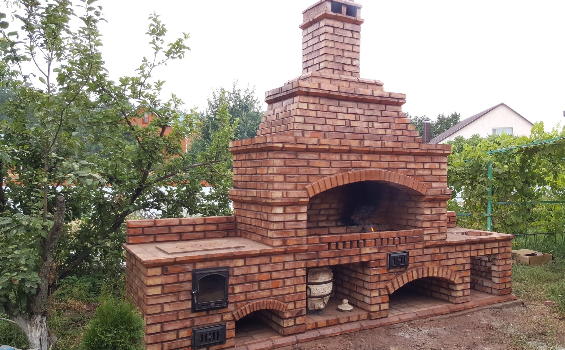 Энгельссский красный кирпич