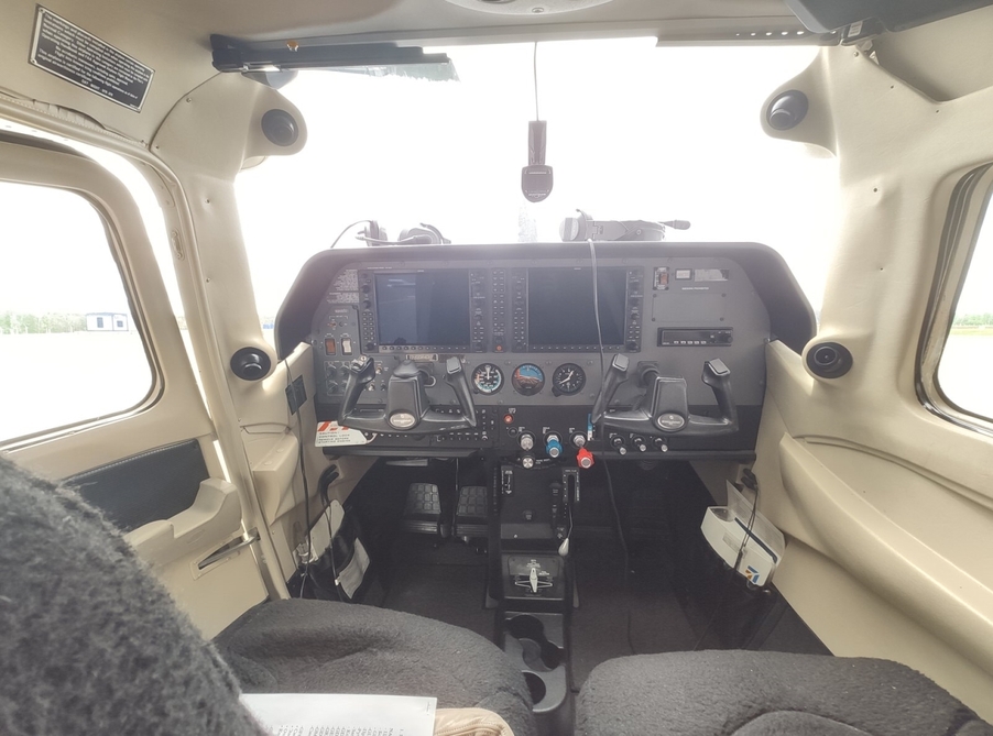 Самолет Cessna T206H, 2013 г.