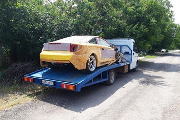 Эвакуация спортивного автомобиля