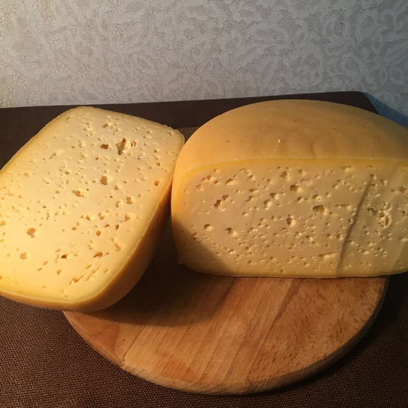 Сорт мягкого сыра 5 букв сканворд. Жирный сыр. Самые жирные сыры. Сырный жирный. Пресный жирный сыр.