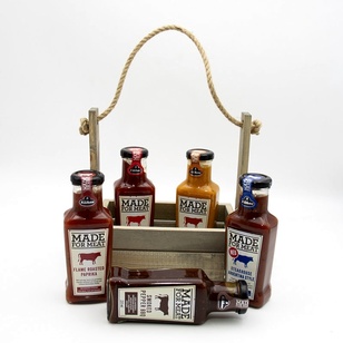 Разнообразные соусы в наборе как оригинальный гастрономический подарок