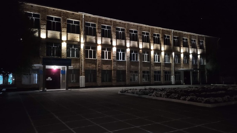 ночная подсветка школы