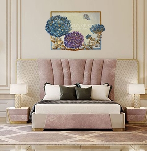 Картина с золотой поталью и хрустальными стразами