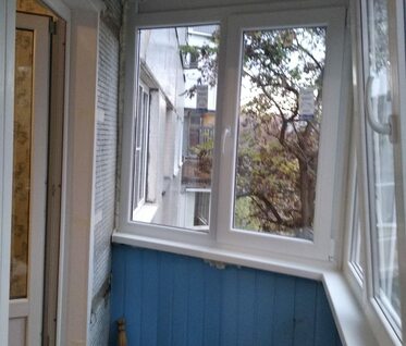 Остекление балкона, остекление входной группы: дверь и окно на балкон в Пензе