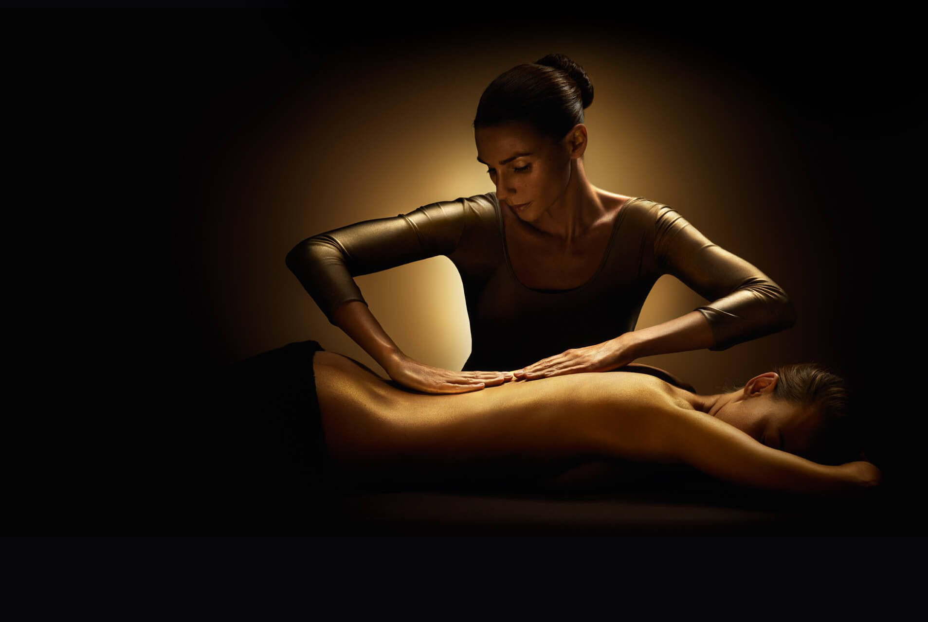 Ancient massage parlor. Массаж фон. Девушка в спа салоне. Красивое тело спа. Массаж тела Эстетика.