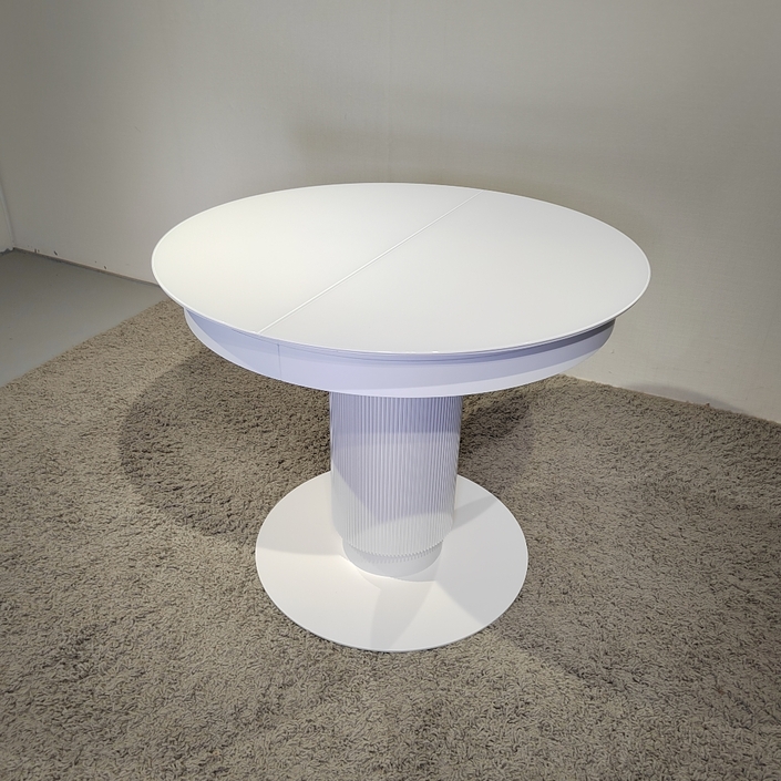 круглый белый стол от арт интерьеры