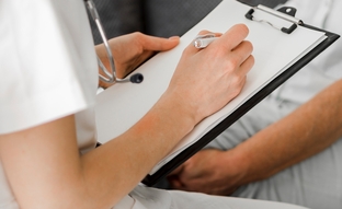 Подробный материал о симптомах гипотиреоза щитовидки у женщин и лечение препаратом Новотирал