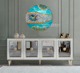 Панно из смолы с золотой поталью и горным хрусталем