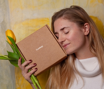 Производство коробок из микрогофры с логотипом крой самолет 