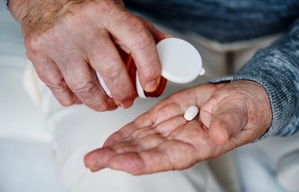 Прием Мадопара в сочетании с питанием