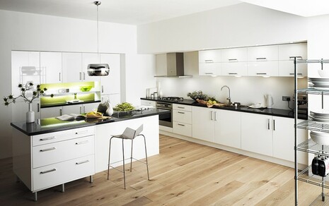 Кухни с Акриловыми фасадами, кухни проша, белая яркая кухня, светлая кухня купить в спб, кухня в стиле модерн, белокаменна кухня