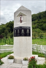 Pamyatnik karpatskoy pchele