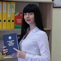 построить квартиру в минске долевое строительство в рассрочку. f. построить квартиру в минске долевое строительство в рассрочку фото. построить квартиру в минске долевое строительство в рассрочку-f. картинка построить квартиру в минске долевое строительство в рассрочку. картинка f. Эксперты говорят, что надо ждать: в ближайшем будущем цены должны упасть. Вот только рамки наступления этих туманных времен никто обозначать не берется. Да и можно ли верить всему, что обещают? Застройщики продолжают держать цены и пока даже не делают подкупающих намеков. С кредитами сейчас тоже сложно: истории о переплатах можно запросто рассказывать у костра посреди темного леса — жутко. Так что если под подушкой не скворчит сочная долларовая котлета, вариантов практически не остается. Для таких людей застройщики предлагают квартиры в рассрочку. Но так ли выгодны эти предложения и сколько придется выкладывать ежемесячно? Посчитаем.