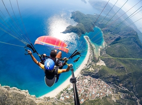 Fethiye Ölüdeniz'de güvenli yamaç paraşütü hizmeti