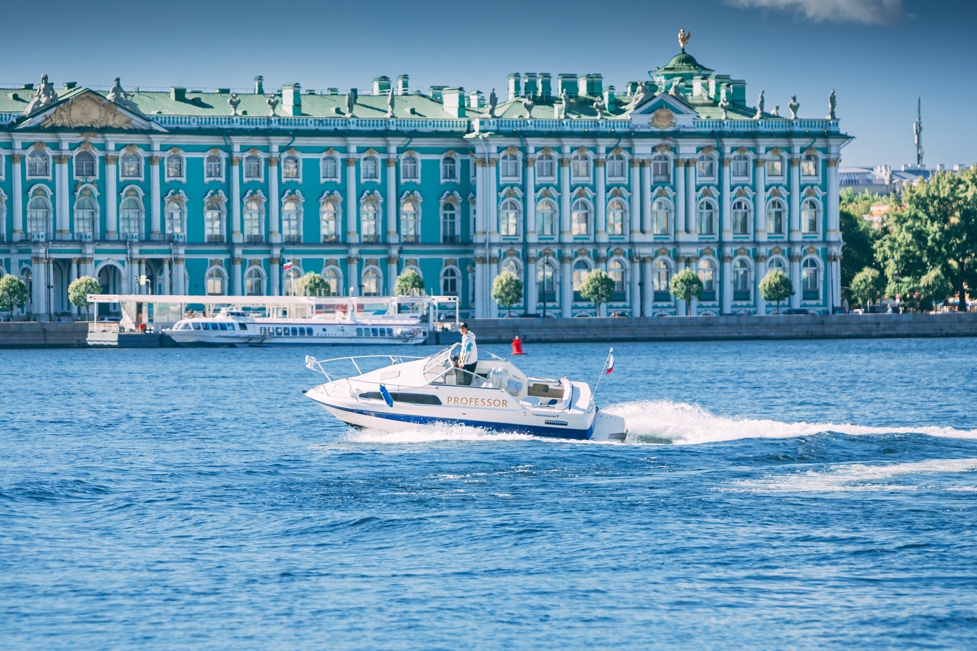 Аренда катера Профессор Спб