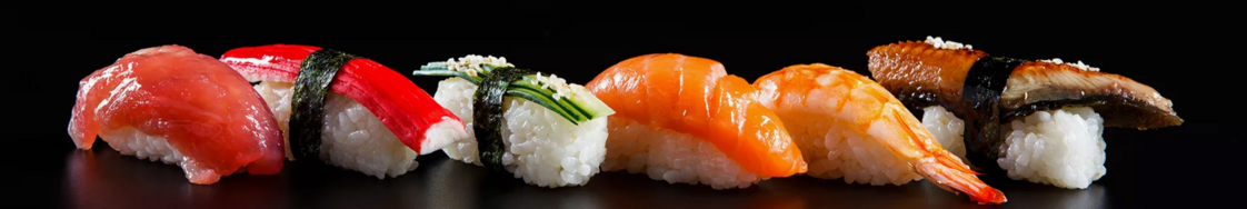 суши сет в ресторана японской кухни "Маленький Токио" CEO А.В. Недокушев